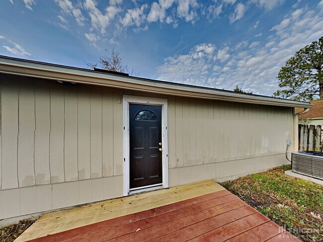 Building Photo - 71 Naugatuck Dr