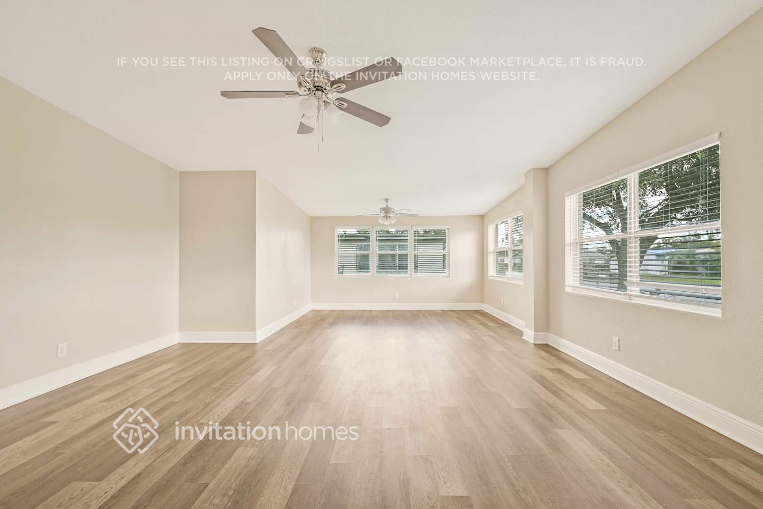 Building Photo - 2412 Martinwood Dr