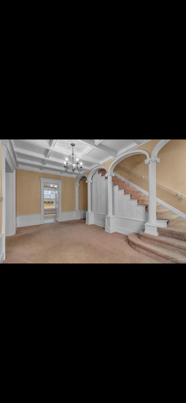 Building Photo - 444 Linwood Ave