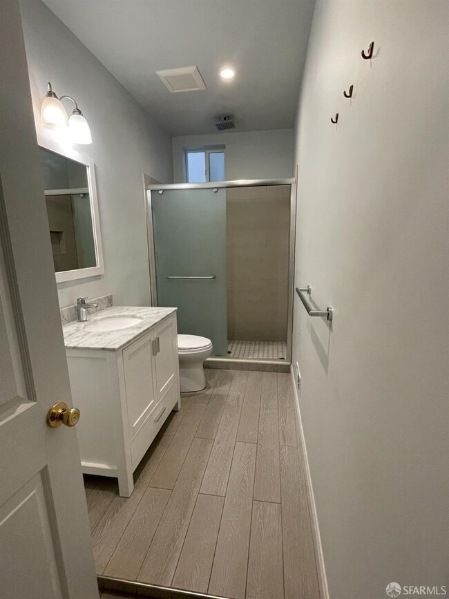 Building Photo - 1937 McAllister St