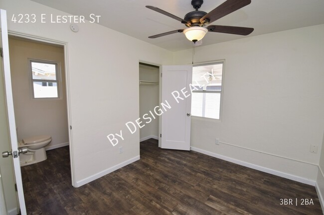 Building Photo - 4233 E Lester St
