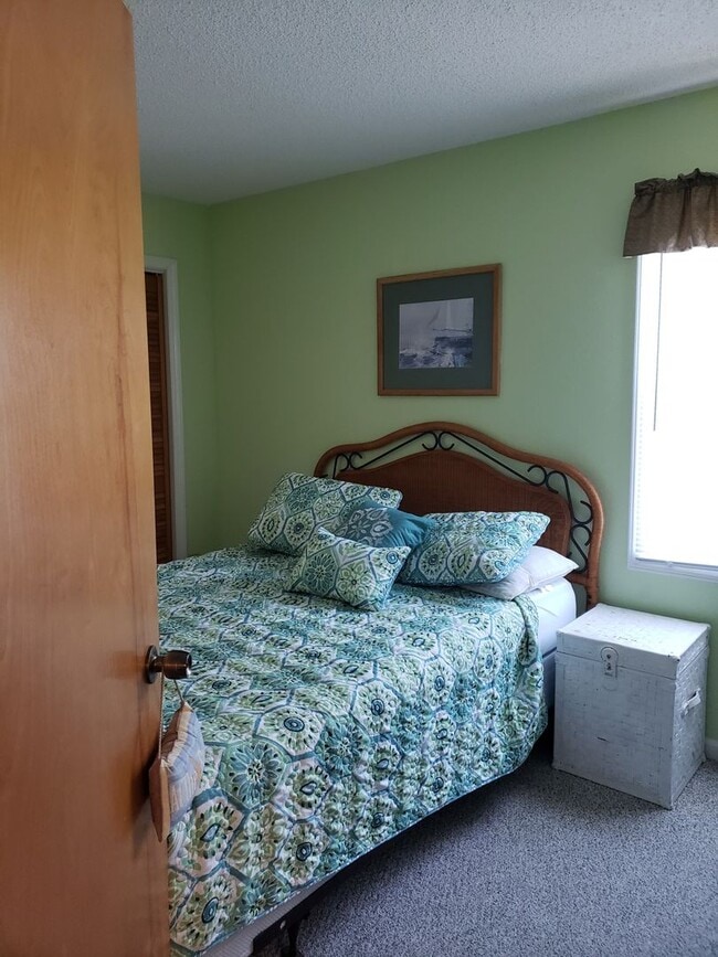 Building Photo - LT804 / KDH804E