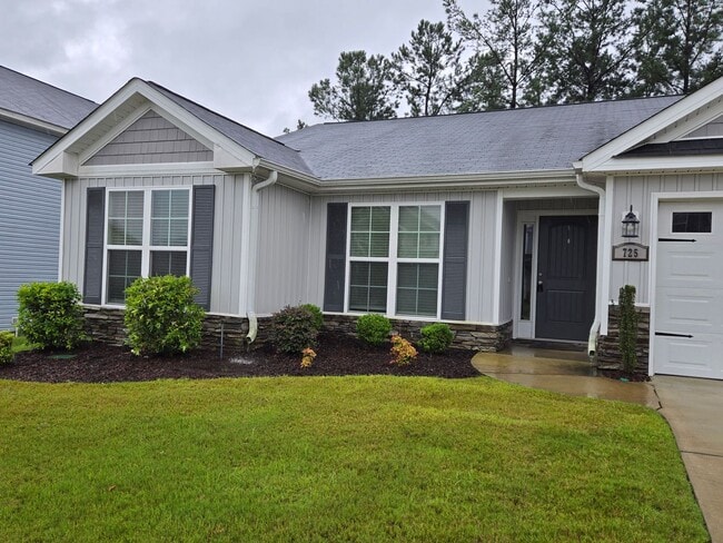 Building Photo - 725 Goodale Dr