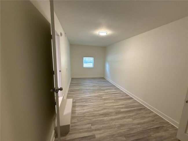 Building Photo - 4680 Ryan Rd