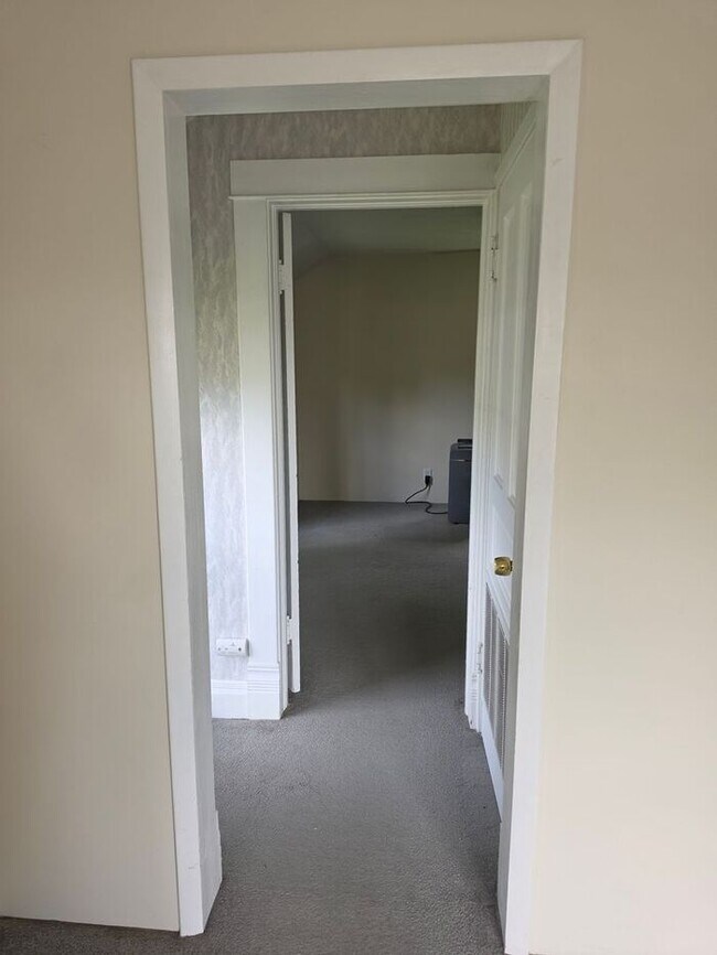 Building Photo - 2 bedroom unit in Berrien Springs