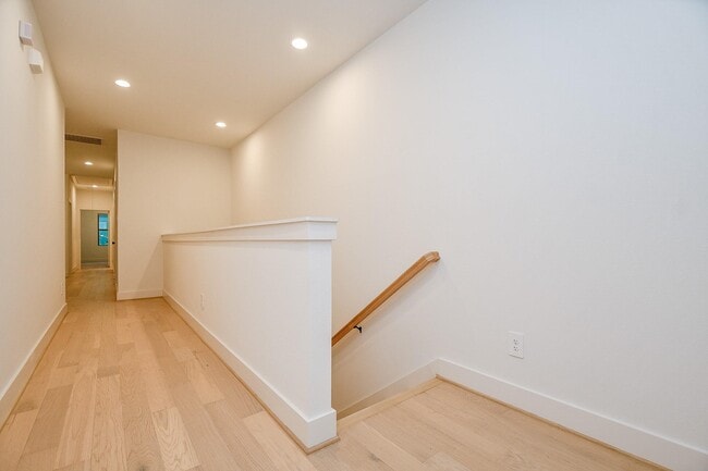Building Photo - 4403 Greeley St