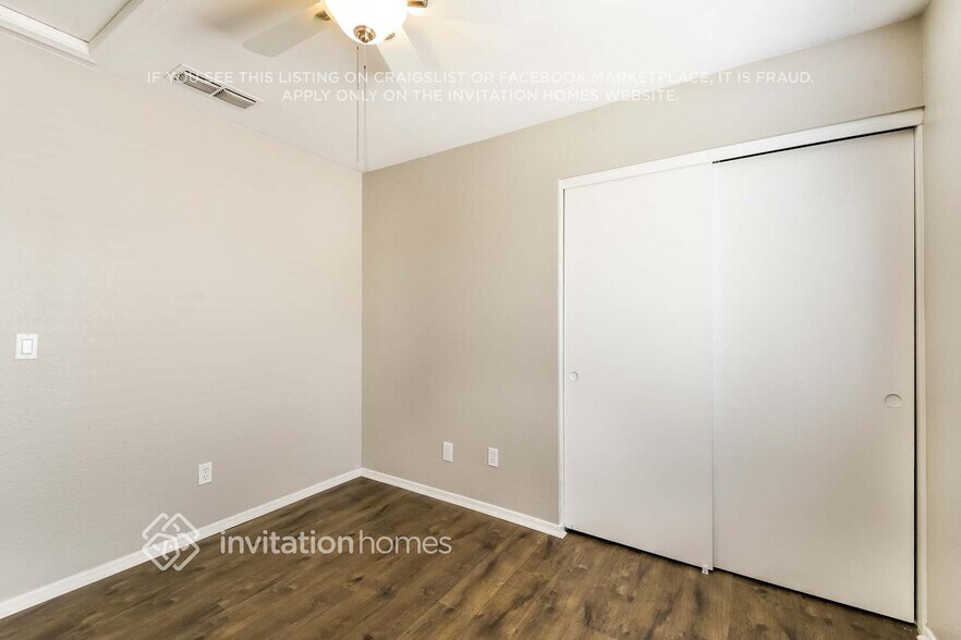 Building Photo - 6991 W Kings Ave