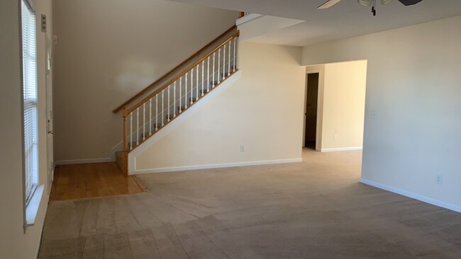 Building Photo - Home Available in Chartwell Estates