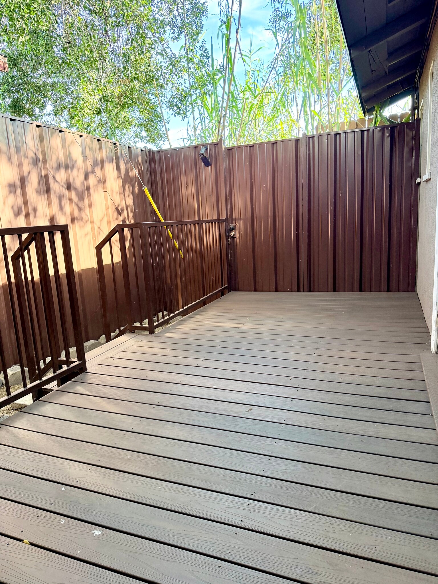 Building Photo - 1542 E Woodbury Rd