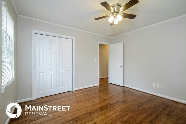 Building Photo - 108 8th Pl