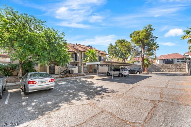 Building Photo - 3602 Gaylord Dr