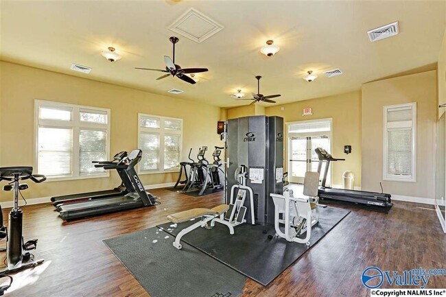 Building Photo - 275 Caudle Dr