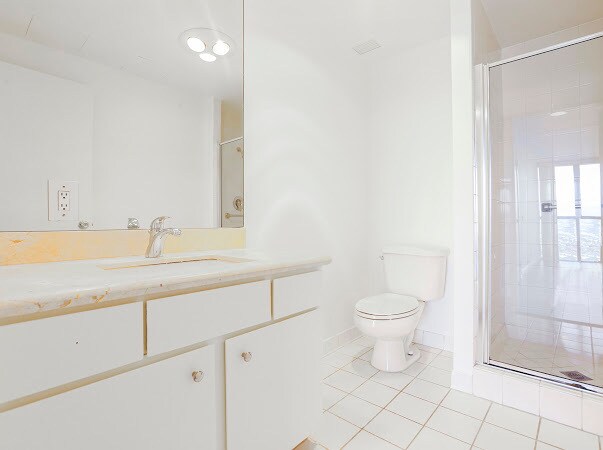 Building Photo - 2160 Century Park E