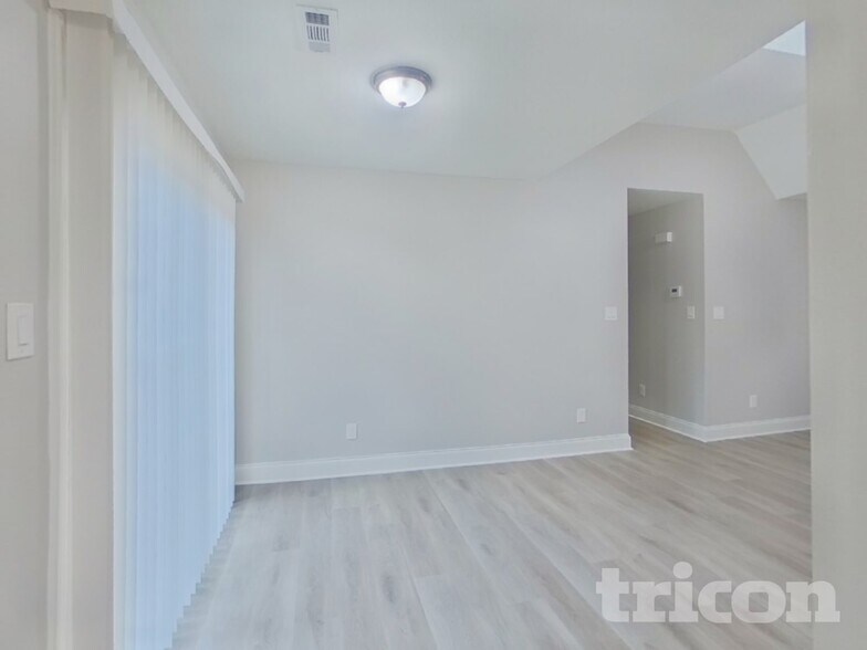 Building Photo - 6120 Coltswood Ct