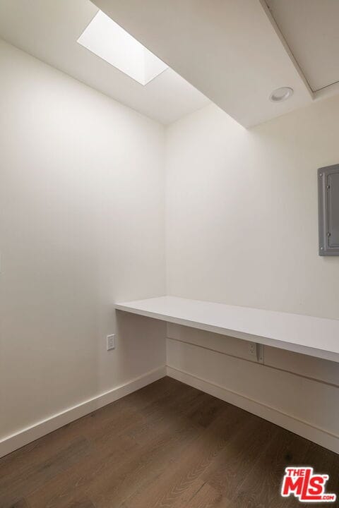 Building Photo - 535 Beloit Ave