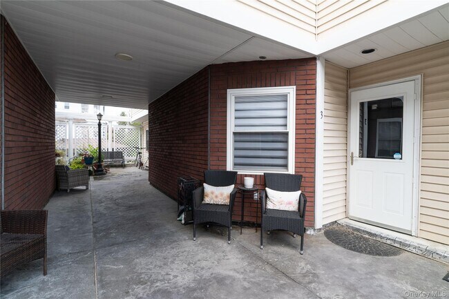 Building Photo - 50 N Broadway