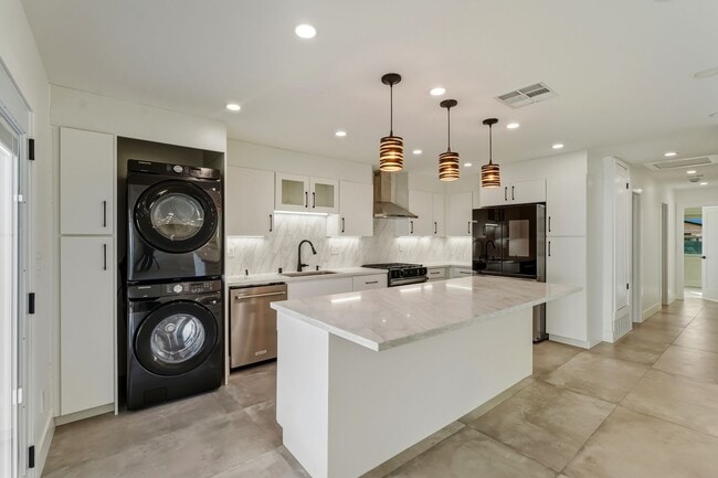 Building Photo - Newly Rebuilt Luxury 3 Bed Home with Pool, Designer Kitchen, Huge Courtyard, Near Topanga Mall