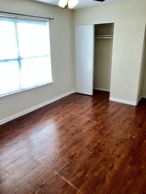 Building Photo - 3 bedroom condo by UNT