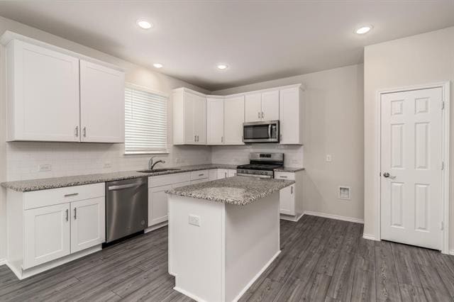 Building Photo - 802 Egret St