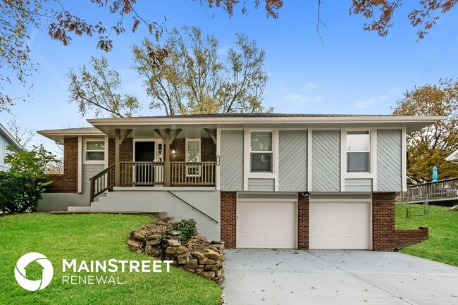 Building Photo - 8523 N Rhode Ave