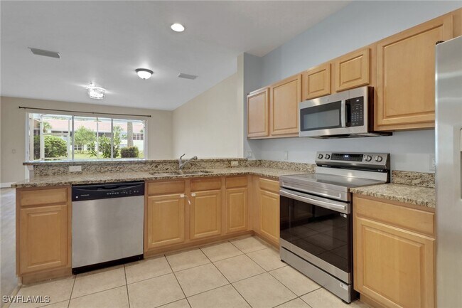 Building Photo - 936 Hampton Cir