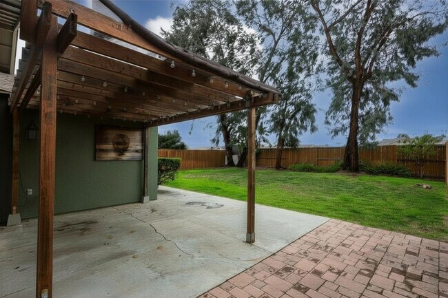 Building Photo - Beautiful Home in Mira Mesa