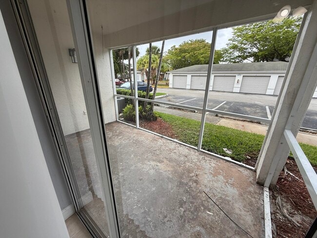 Building Photo - 5760 Rock Island Rd