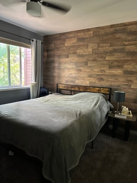 Master bedroom - 2910 Pennyroyal Dr