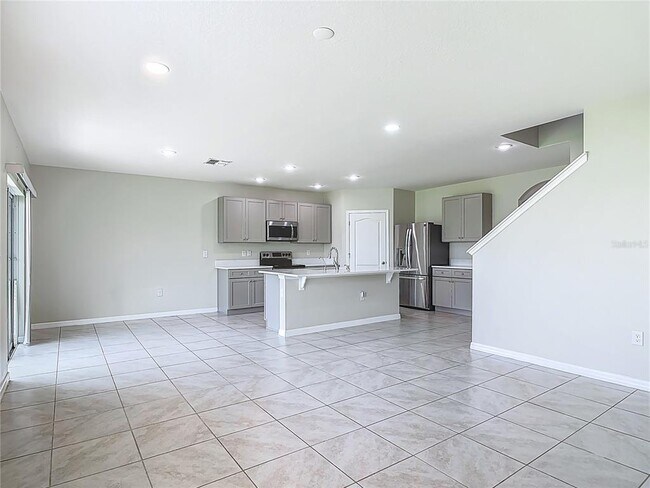 Building Photo - 3975 Silverstream Terrace