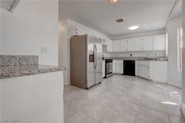 Building Photo - 5519 Myron Cir