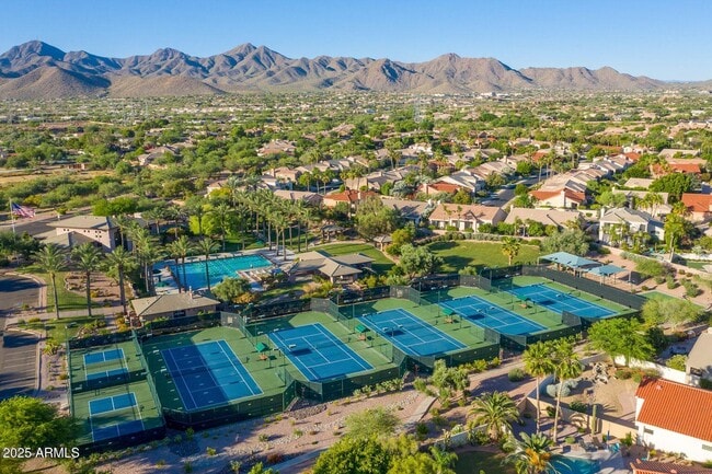 Building Photo - 9735 N 118th Way