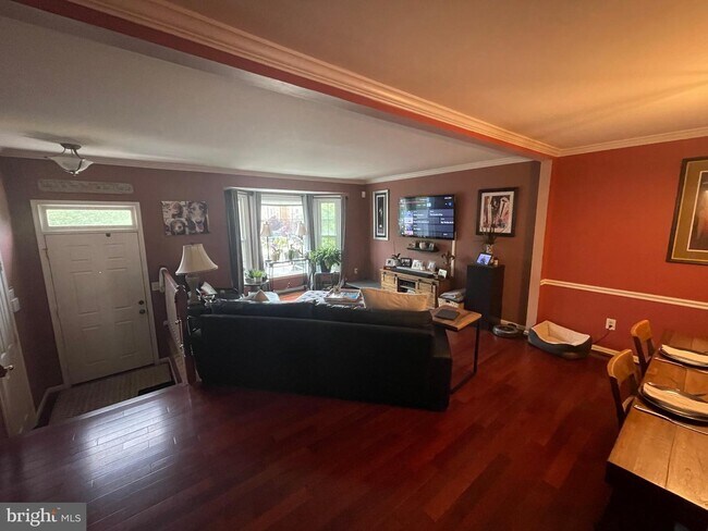 Building Photo - 43378 Livery Square