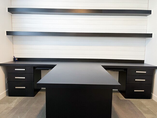 Building Photo - Exquisite Luxury Rental in Prestigious Gated Tule Springs Community