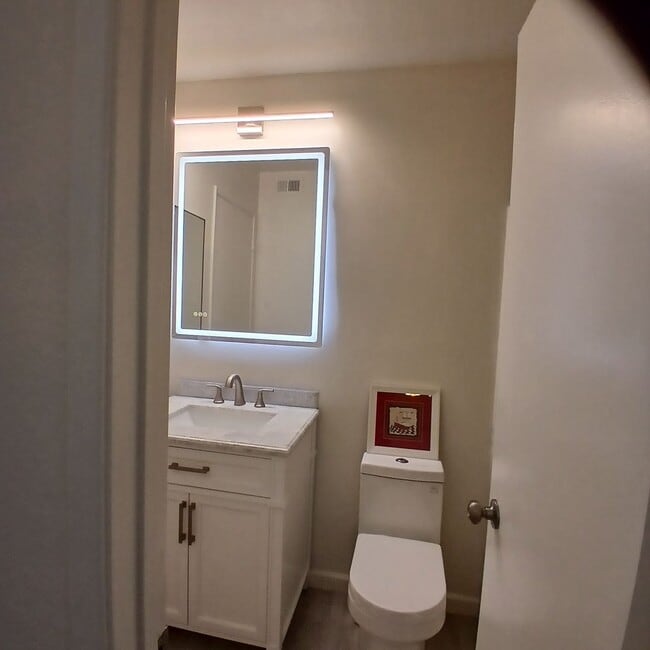Building Photo - Scripps Westview Condo