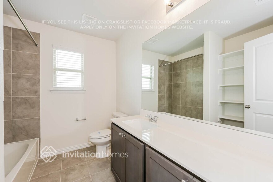 Building Photo - 731 Bonnet Trl