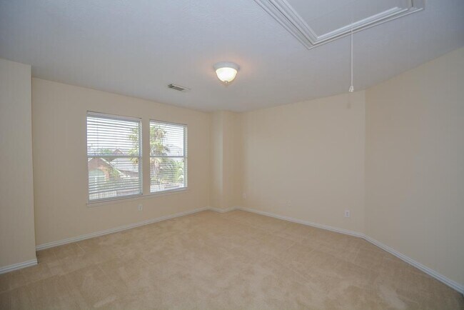 Building Photo - 28018 Wind Hawk Dr