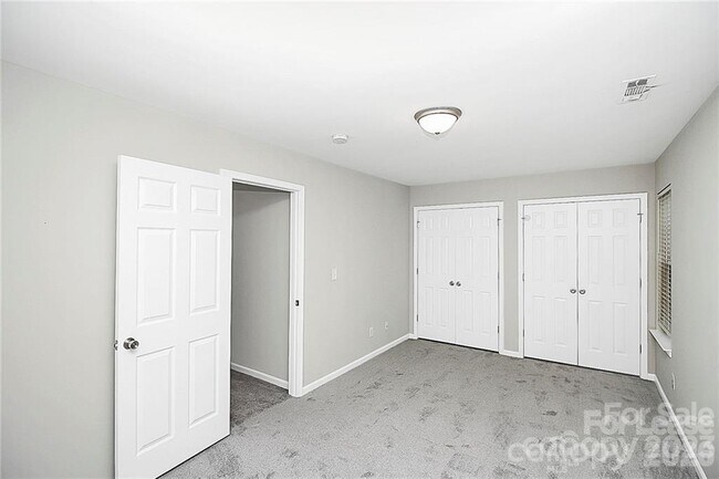 Building Photo - 635 Wilderness Trail Dr