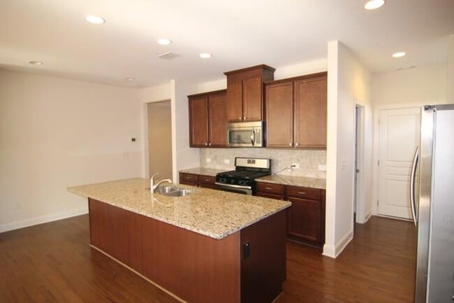 Building Photo - 8305 Harlond Way