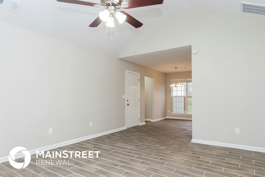 Building Photo - 312 Harris Ave