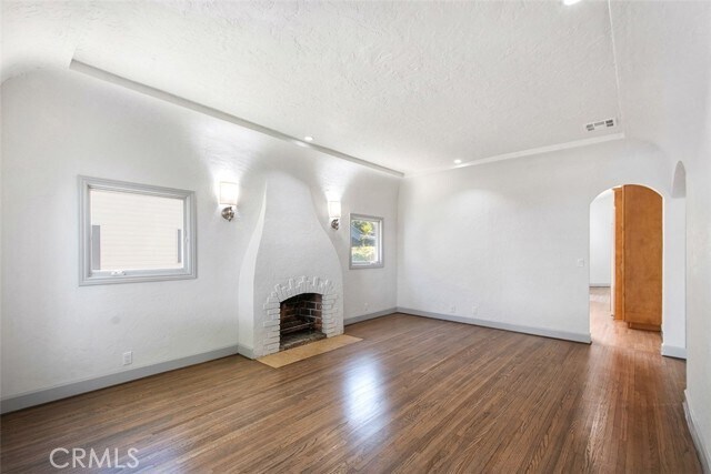 Building Photo - 8848 Ashcroft Ave