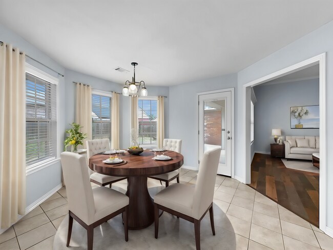 Building Photo - 2060 Kalei Ln