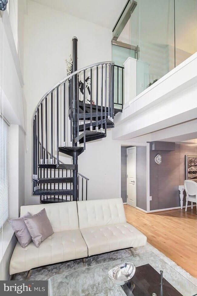 Building Photo - Available Now! Logan Circle! High End, 2 B...