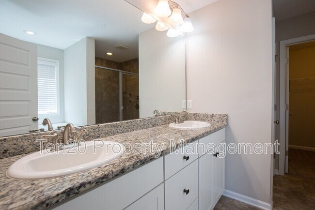Building Photo - 7272 Sorrel Dr