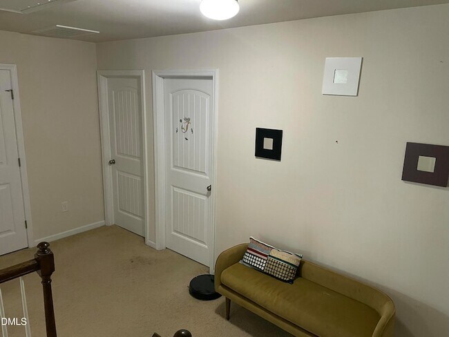 Building Photo - 920 Cozy Oak Ave