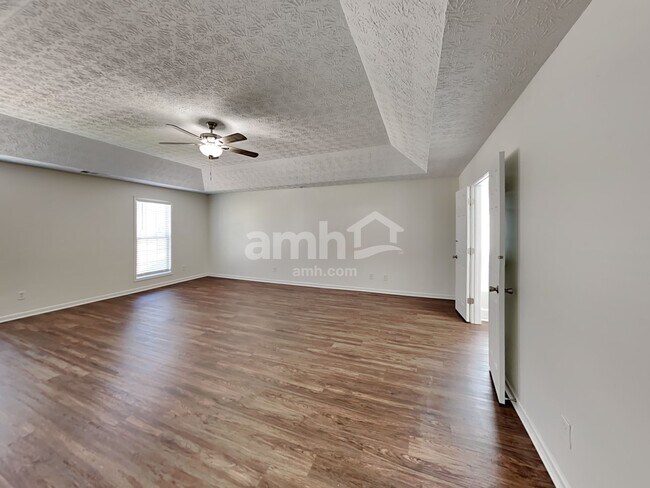 Building Photo - 169 Maxton Ave