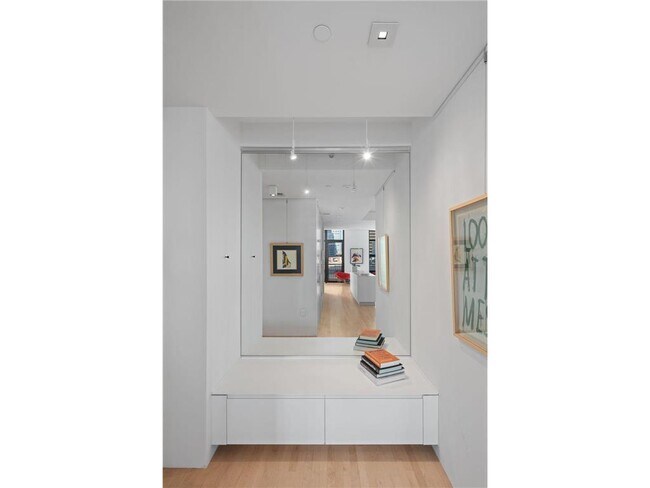 Building Photo - 201 S 11th St