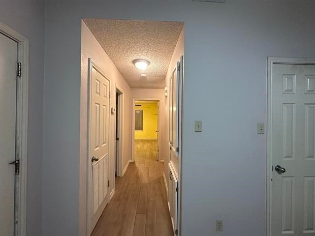 Building Photo - 201 Martingale