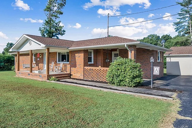 Building Photo - 502 Rock Rd