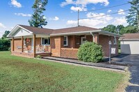 Building Photo - 502 Rock Rd