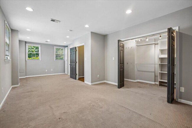 Building Photo - Picturesque Corner Lot Single Family Home in Kensington